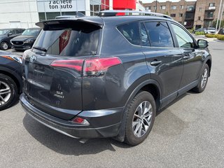 2018 Toyota RAV4 Hybrid LE+ in Montréal, Quebec - 3 - w320h240px