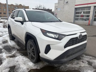 Toyota RAV4 LE 2020 à Montréal, Québec - 2 - w320h240px