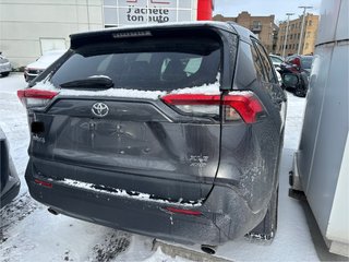 2021 Toyota RAV4 XLE in Montréal, Quebec - 3 - w320h240px