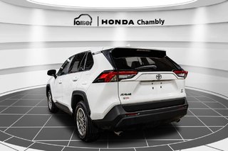 Toyota RAV4 LE AWD MAGS I CARPLAY I SIEGES CHAUFFANTS I CAMERA I SECURITE ACTIVE 2022 à , Québec - 4 - w320h240px