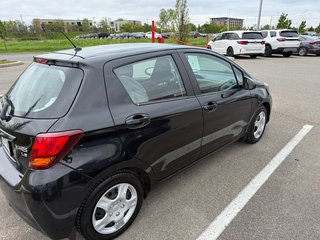 2015 Toyota Yaris LE in Lachenaie, Quebec - 3 - w320h240px
