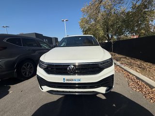 2022 Volkswagen Tiguan Comfortline R-Line Black Edition in Montreal, Quebec - 2 - w320h240px