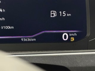 Volkswagen Tiguan Comfortline R-Line Black Edition 2022 à Montréal, Québec - 2 - w320h240px