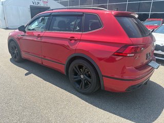 Volkswagen Tiguan Comfortline R-Line Black Edition 2024 à Lachenaie, Québec - 2 - w320h240px