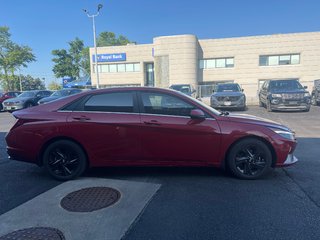 2022 Hyundai Elantra Hybrid Ultimate