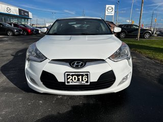 2016 Hyundai Veloster SE