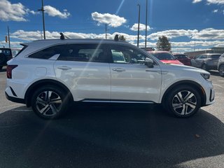 2022 Kia Sorento Plug-In Hybrid SX