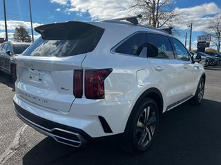 2022 Kia Sorento Plug-In Hybrid SX