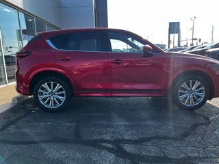 2022 Mazda CX-5 Signature - Off Lease