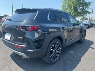 2024 Mazda CX-50 GT Turbo