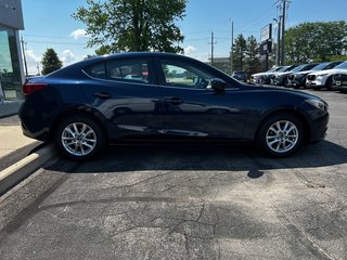 2014  Mazda3 GS-SKY