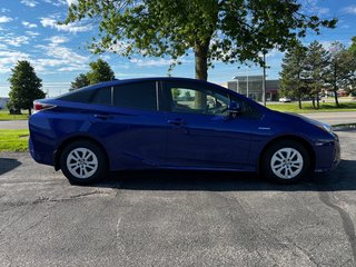 2016 Toyota Prius Base