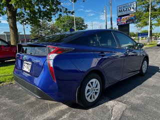 2016 Toyota Prius Base