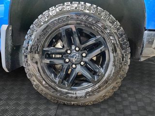 Chevrolet Silverado 1500 LT Trail Boss 2023 à Jonquière, Québec - 2 - w320h240px