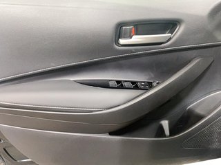 2022 Toyota Corolla Hatchback in Chicoutimi, Quebec - 6 - w320h240px