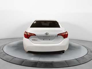 2017 Toyota Corolla in Chicoutimi, Quebec - 3 - w320h240px