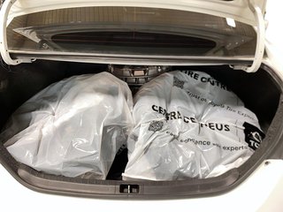 2017 Toyota Corolla in Chicoutimi, Quebec - 6 - w320h240px