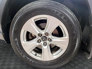 2020 Toyota RAV4 in Jonquière, Quebec - 6 - w320h240px