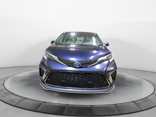Toyota Sienna  2022 à Jonquière, Québec - 2 - w320h240px