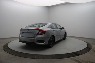 2017 Honda Civic Sedan in Baie-Comeau, Quebec - 4 - w320h240px