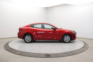 Mazda 3  2017 à Baie-Comeau, Québec - 3 - w320h240px