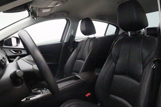 2018 Mazda 3 SE in Chicoutimi, Quebec - 6 - w320h240px