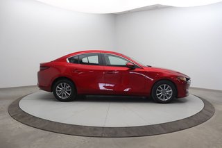 Mazda 3  2020 à Sept-Îles, Québec - 3 - w320h240px
