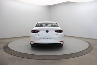 Mazda 3  2021 à Baie-Comeau, Québec - 5 - w320h240px