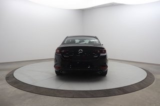 Mazda 3  2022 à Jonquière, Québec - 5 - w320h240px