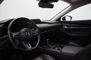 2022 Mazda 3 in Baie-Comeau, Quebec - 6 - w320h240px