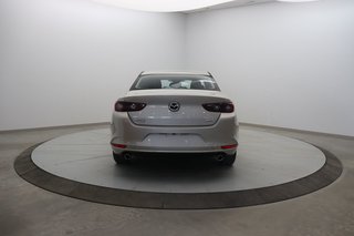 Mazda 3  2022 à Jonquière, Québec - 5 - w320h240px