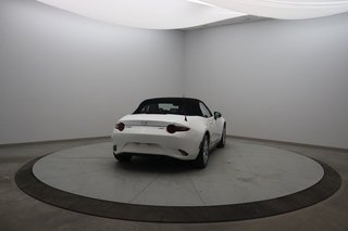 2016 Mazda MX-5 in Jonquière, Quebec - 4 - w320h240px