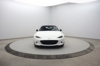2017 Mazda MX-5 in Jonquière, Quebec - 2 - w320h240px