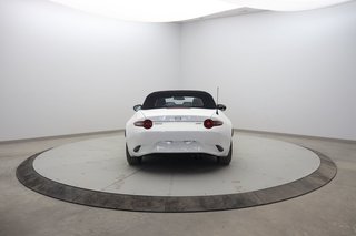 2017 Mazda MX-5 in Jonquière, Quebec - 5 - w320h240px