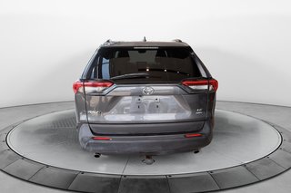 Toyota RAV4 LE 2021