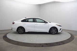 2023 Kia Forte in Chicoutimi, Quebec - 3 - w320h240px