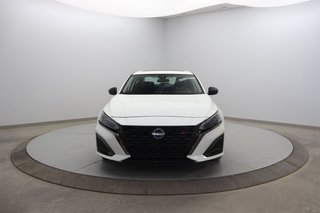 2023 Nissan Altima in Baie-Comeau, Quebec - 2 - w320h240px