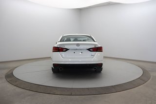 2023 Nissan Altima in Baie-Comeau, Quebec - 5 - w320h240px