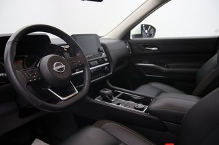 Nissan Pathfinder SL 2023