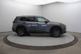 2021 Nissan Rogue in Jonquière, Quebec - 3 - w320h240px