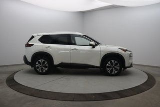 2021 Nissan Rogue SV in Jonquière, Quebec - 3 - w320h240px