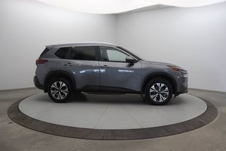 2023 Nissan Rogue in Jonquière, Quebec - 3 - w320h240px