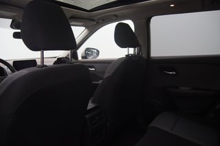 Nissan Rogue  2023 à Jonquière, Québec - 6 - w320h240px