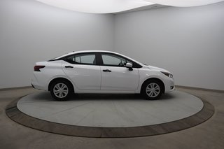 Nissan Versa  2024 à Baie-Comeau, Québec - 3 - w320h240px