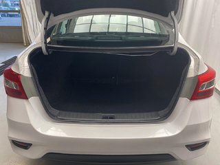 2018 Nissan Sentra in Sept-Îles, Quebec - 6 - w320h240px
