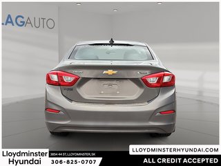 2017 Chevrolet Cruze Premier in Lloydminster, Saskatchewan - 6 - w320h240px