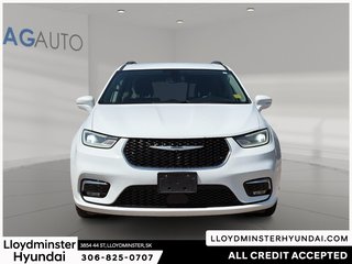 2021 Chrysler Pacifica Touring in Lloydminster, Saskatchewan - 2 - w320h240px