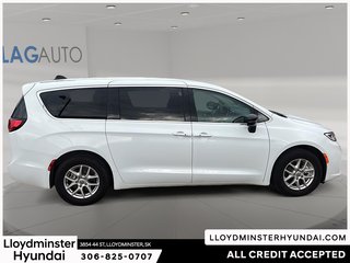2024 Chrysler Pacifica Touring-L in Lloydminster, Saskatchewan - 4 - w320h240px