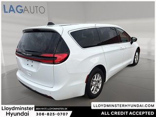 2024 Chrysler Pacifica Touring-L in Lloydminster, Saskatchewan - 5 - w320h240px