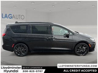 2024 Chrysler Pacifica Touring-L in Lloydminster, Saskatchewan - 4 - w320h240px